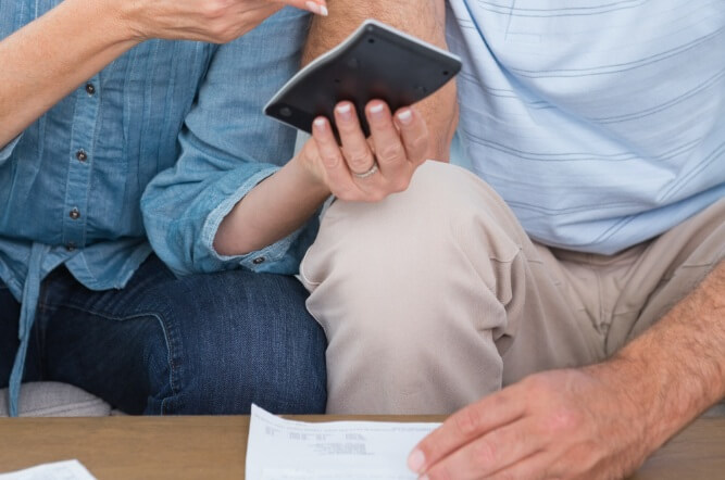 הרגלים כלכליים שליליים שכדאי לכם לשים לב אליהם